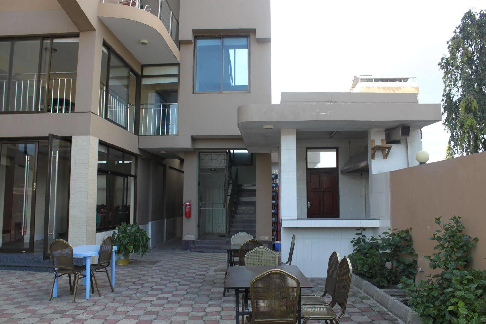 Mic Hotel Daressalam Exterior foto